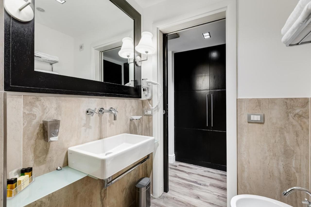 Residenza A -Via Veneto Fashion Rooms -Self Check-In Rom Exteriör bild