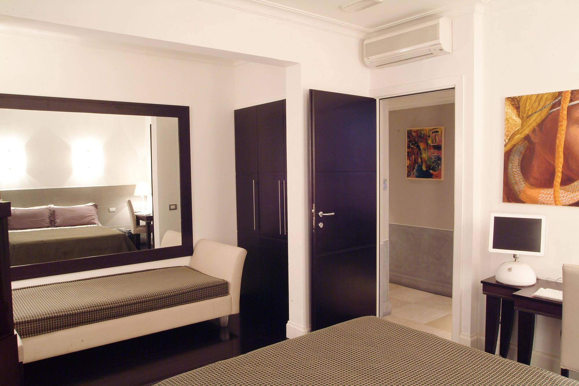 Residenza A -Via Veneto Fashion Rooms -Self Check-In Rom Exteriör bild